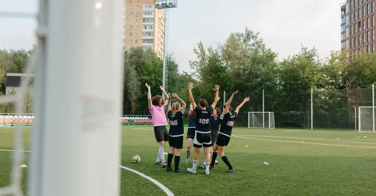 10 Tips for Effective Sports Team Communication